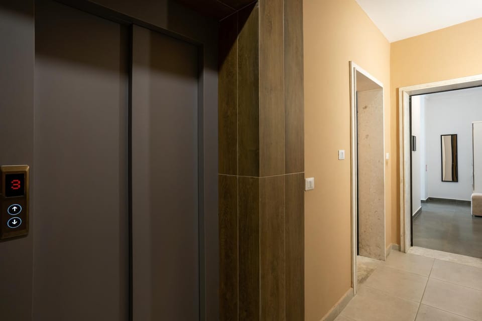 elevator