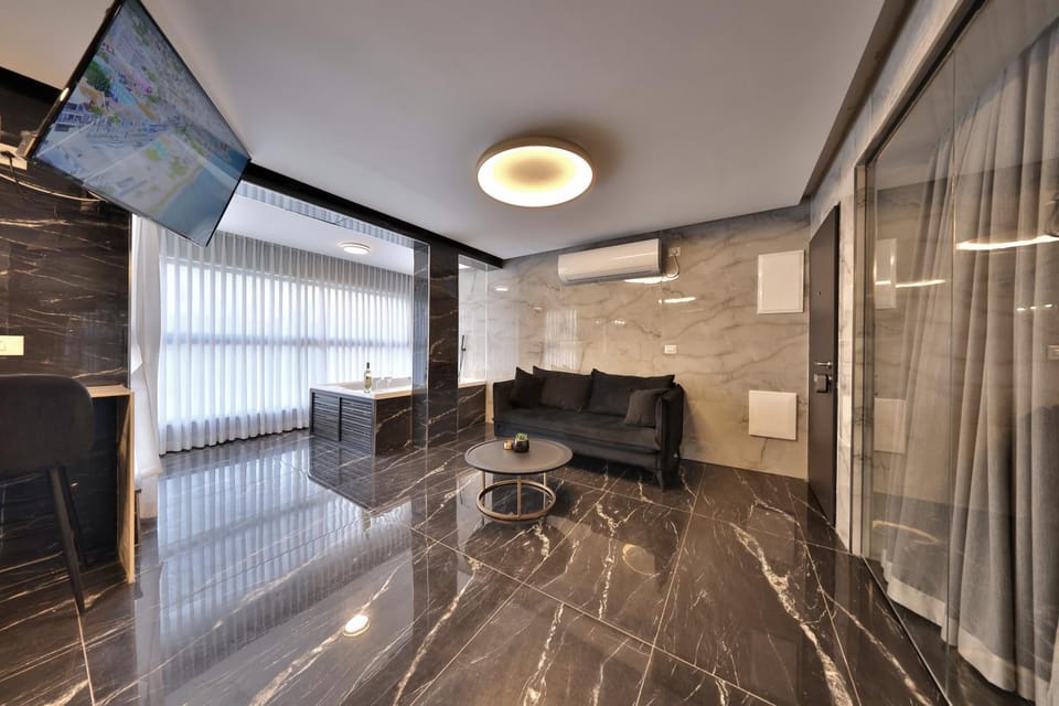 סוויטות חוף האהבה Apartment in Haifa