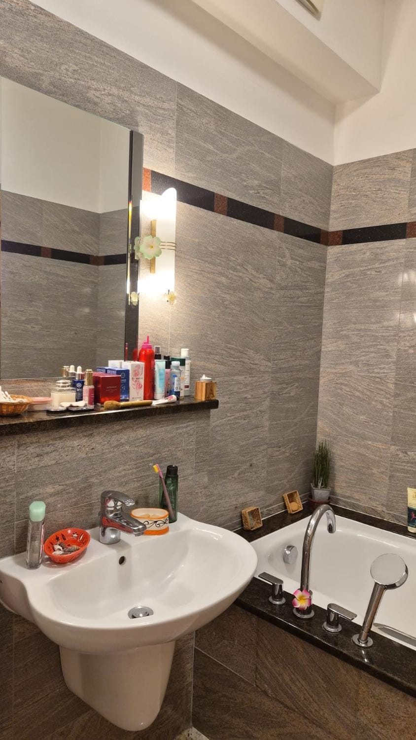Bathroom, Bath