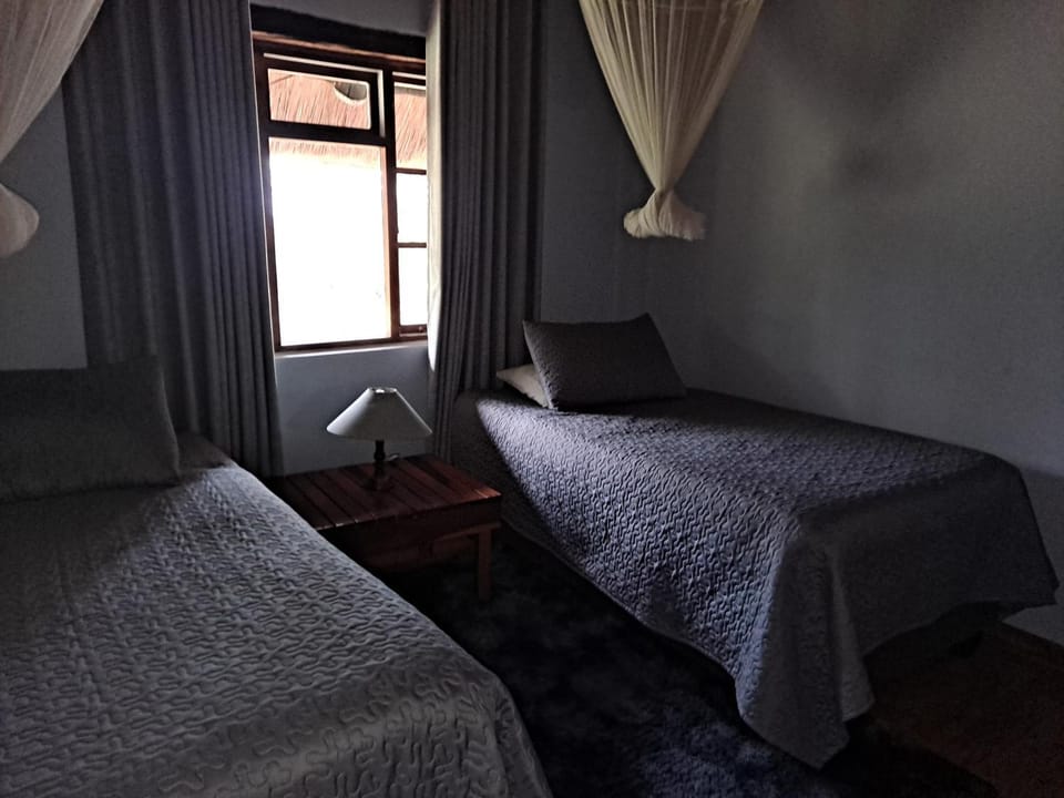 Kweza Cottages Apartment in Zimbabwe