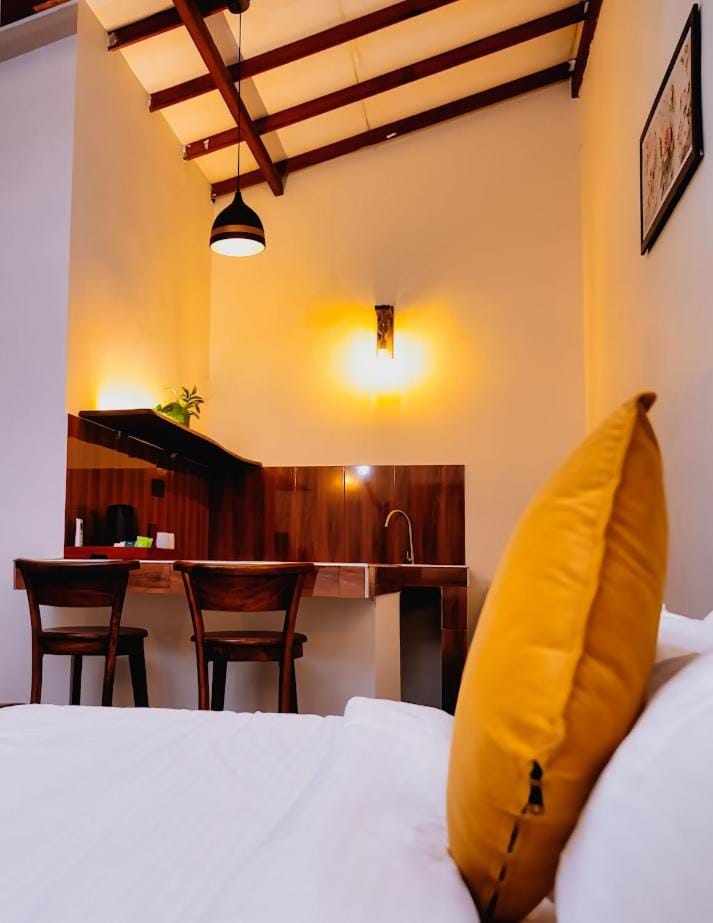 Bed, Living room, Seating area, Dining area, Bedroom
