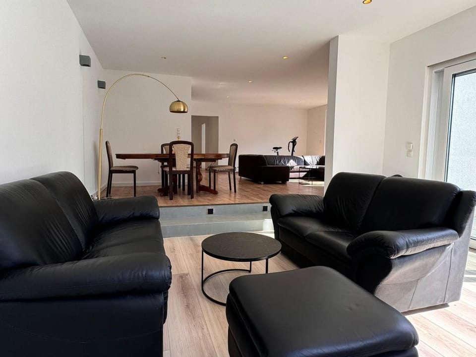 Living room, Seating area, Dining area