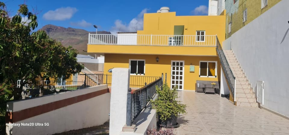 Property building, Balcony/Terrace