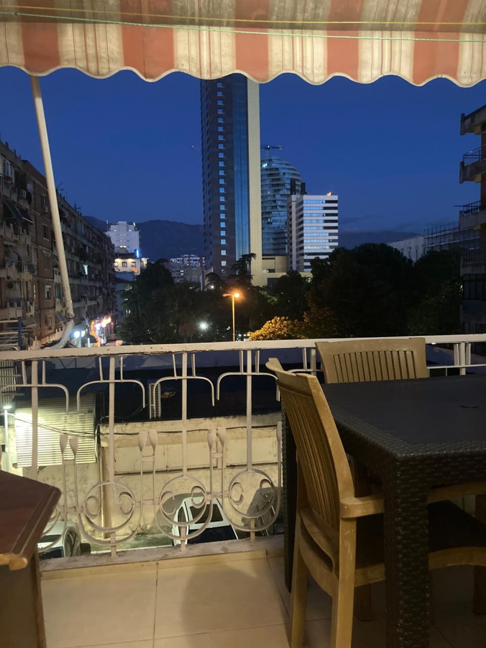 Night, View (from property/room), Balcony/Terrace, Seating area, City view