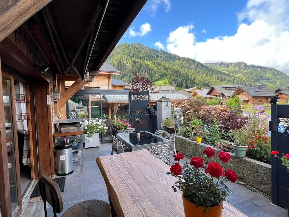 Châtel: Apt 3P, Terrasse, 5 Pers, Parking privé - FR-1-198-275 Apartment in Châtel