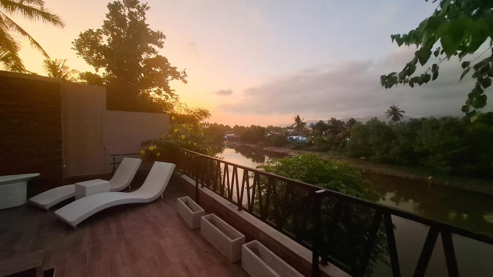 Natural landscape, View (from property/room), Balcony/Terrace, Sunset