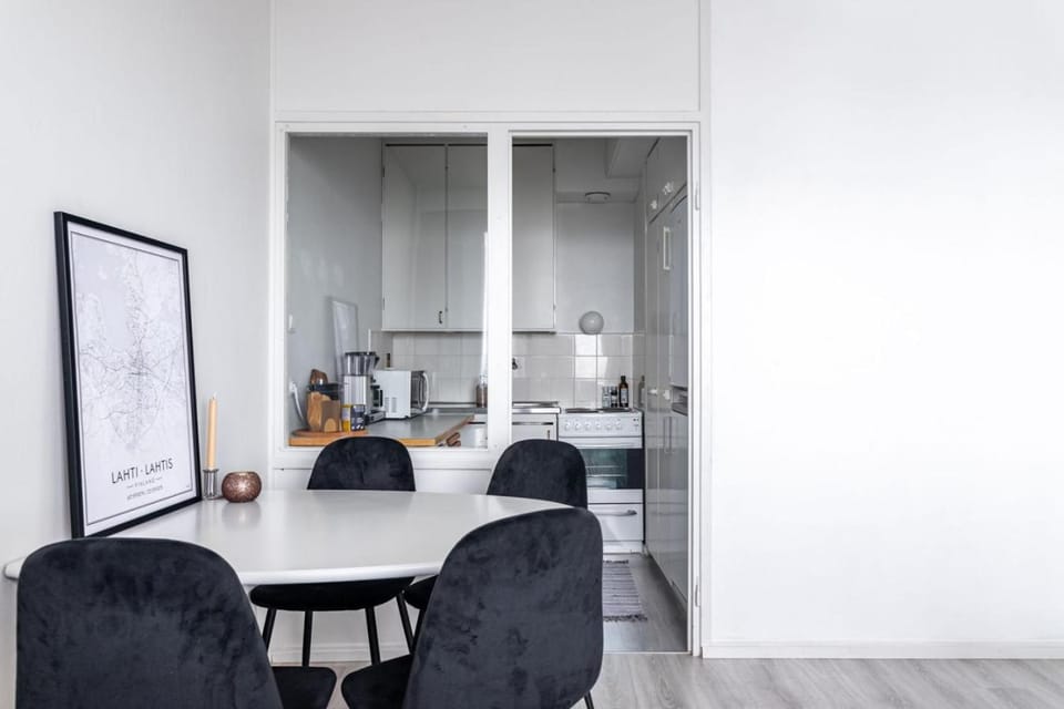 1BR Apartments next to Railway Station, Free Parking, Balcony Apartment in Finland