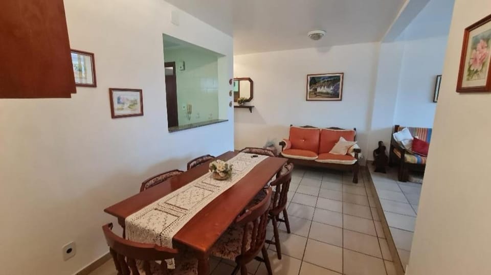 Arejado e espaçoso apartamento no centro com wi-fii Apartment in Ubatuba