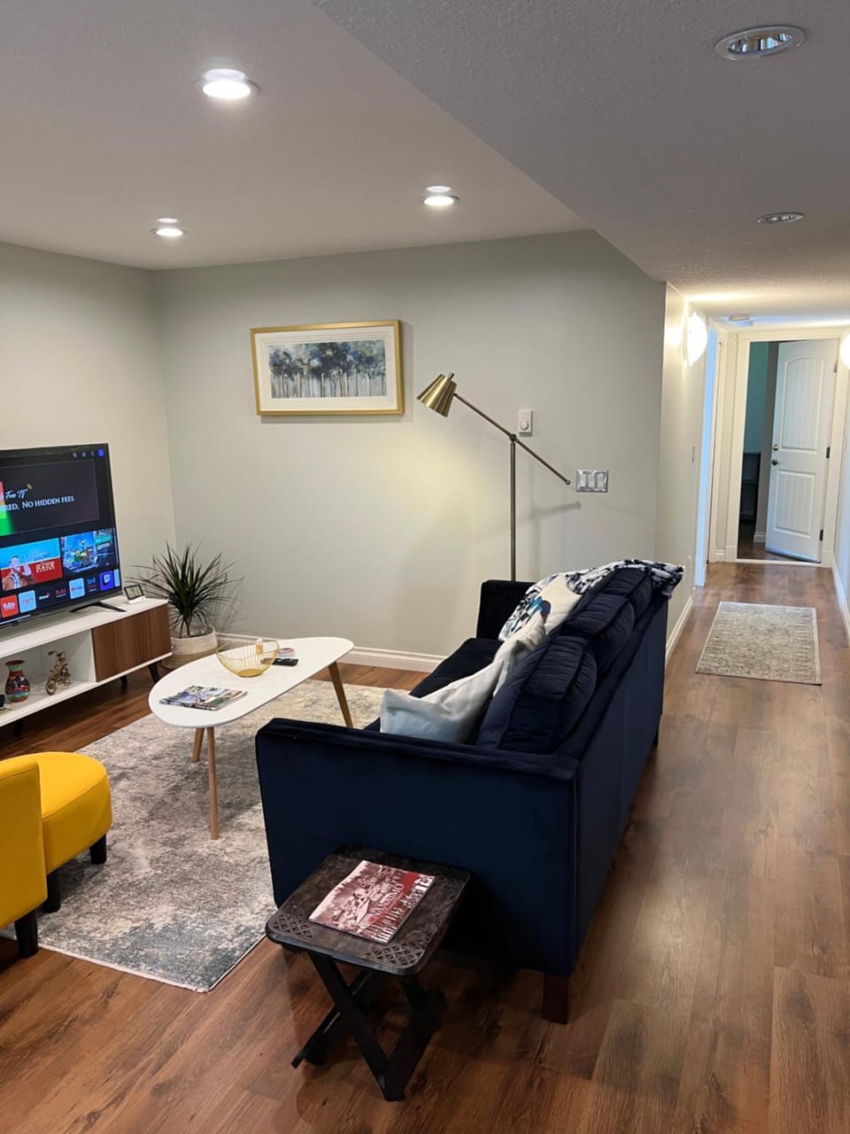 Living room, Seating area