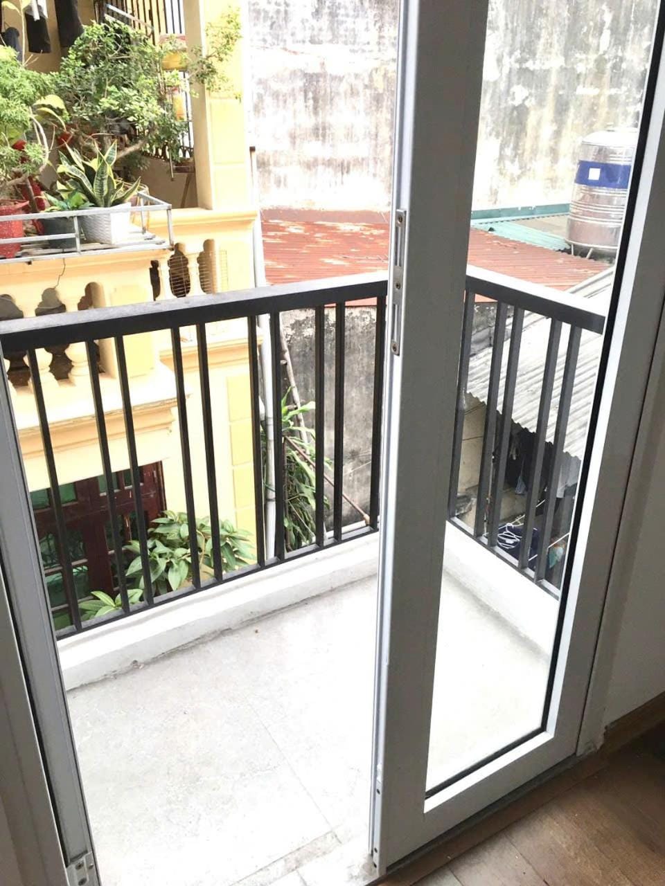 Property building, View (from property/room), Balcony/Terrace