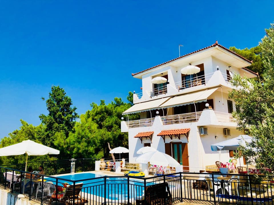 Rooms Olympia Bed and Breakfast in Icaria