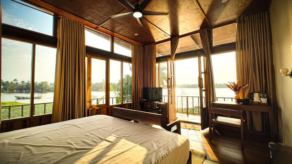 Bed, Natural landscape, View (from property/room), Balcony/Terrace, Bedroom