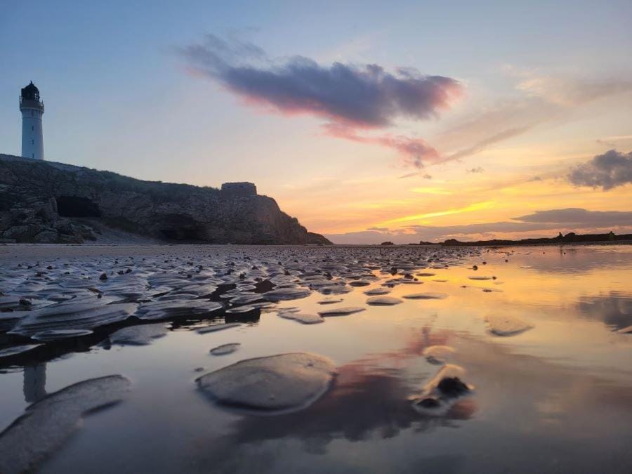 Whispering Dunes - Silver Sands Holiday Park Chalet in Scotland