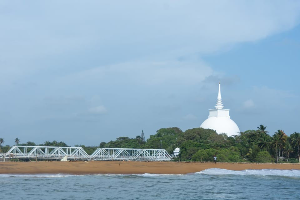 Nearby landmark, Natural landscape, Lake view, Sea view