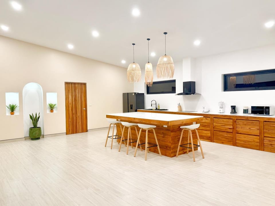 Kitchen or kitchenette, kitchen