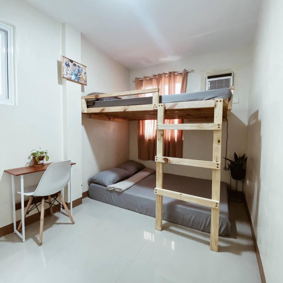 Photo of the whole room, Bedroom, bunk bed