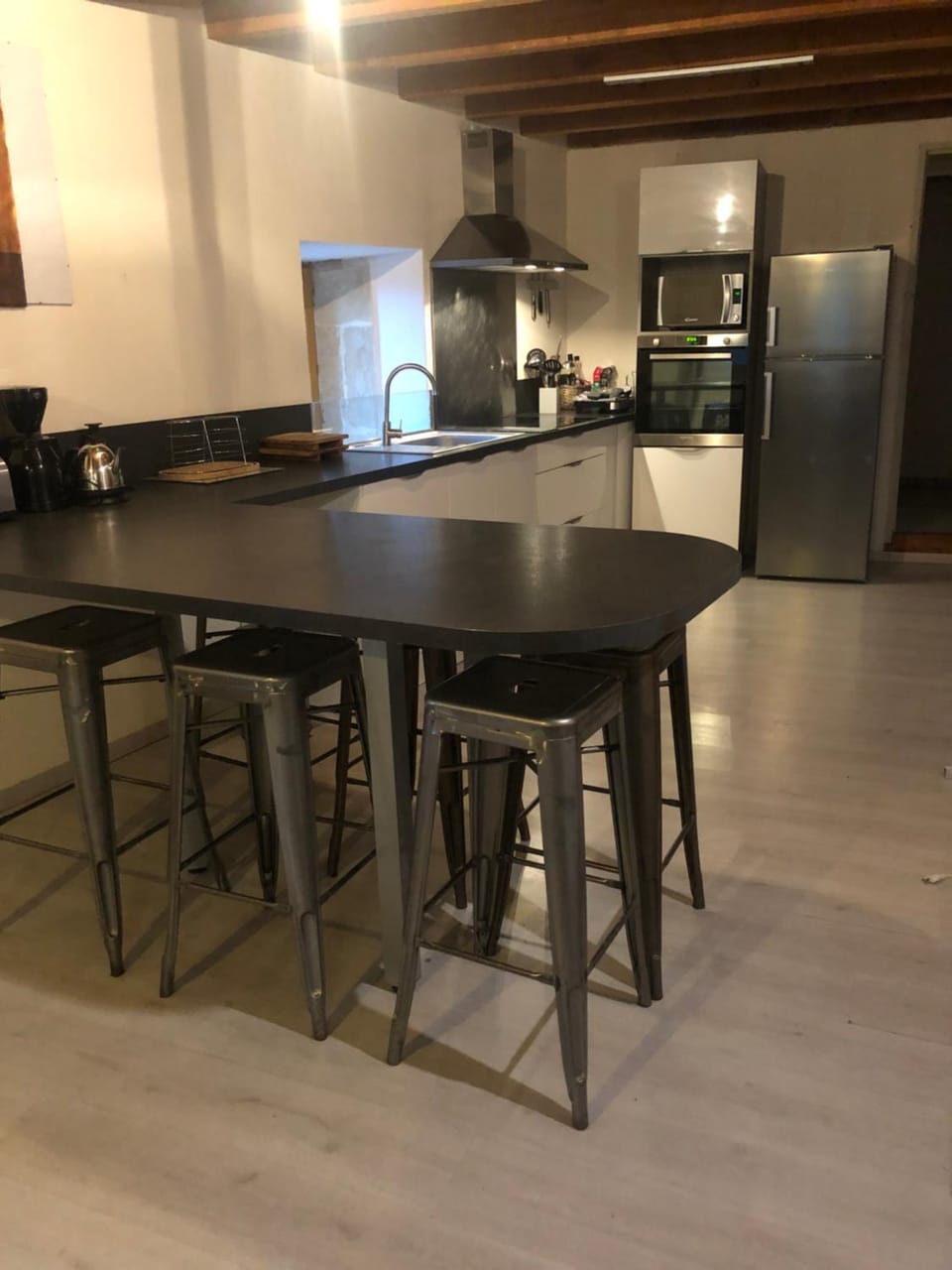 Kitchen or kitchenette, Dining area, oven, stove