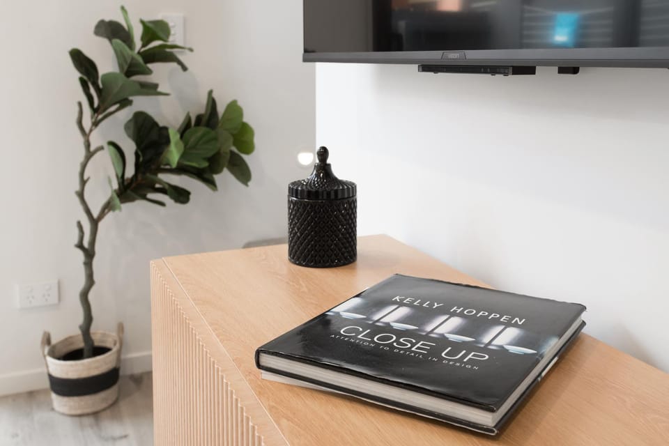 Sophisticated Urban Luxury Living 1 Bedroom Apartment in Christchurch