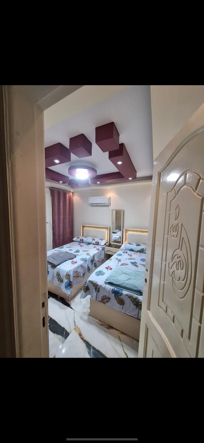 شقه مفروشه شارع جيهان يومي او شهري او سنوي برج حديث Apartment in Egypt