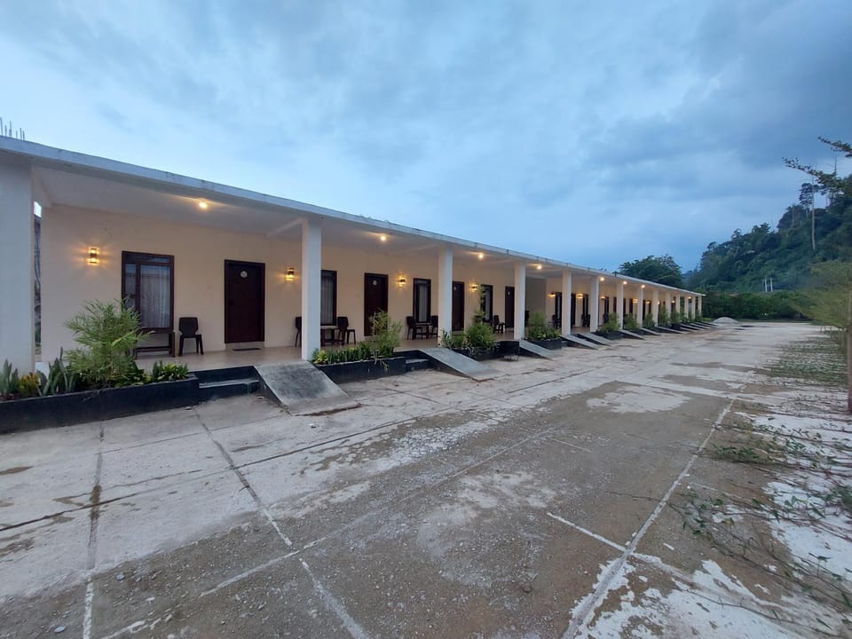 Siuri Cottages & Restaurant Hotel in Indonesia