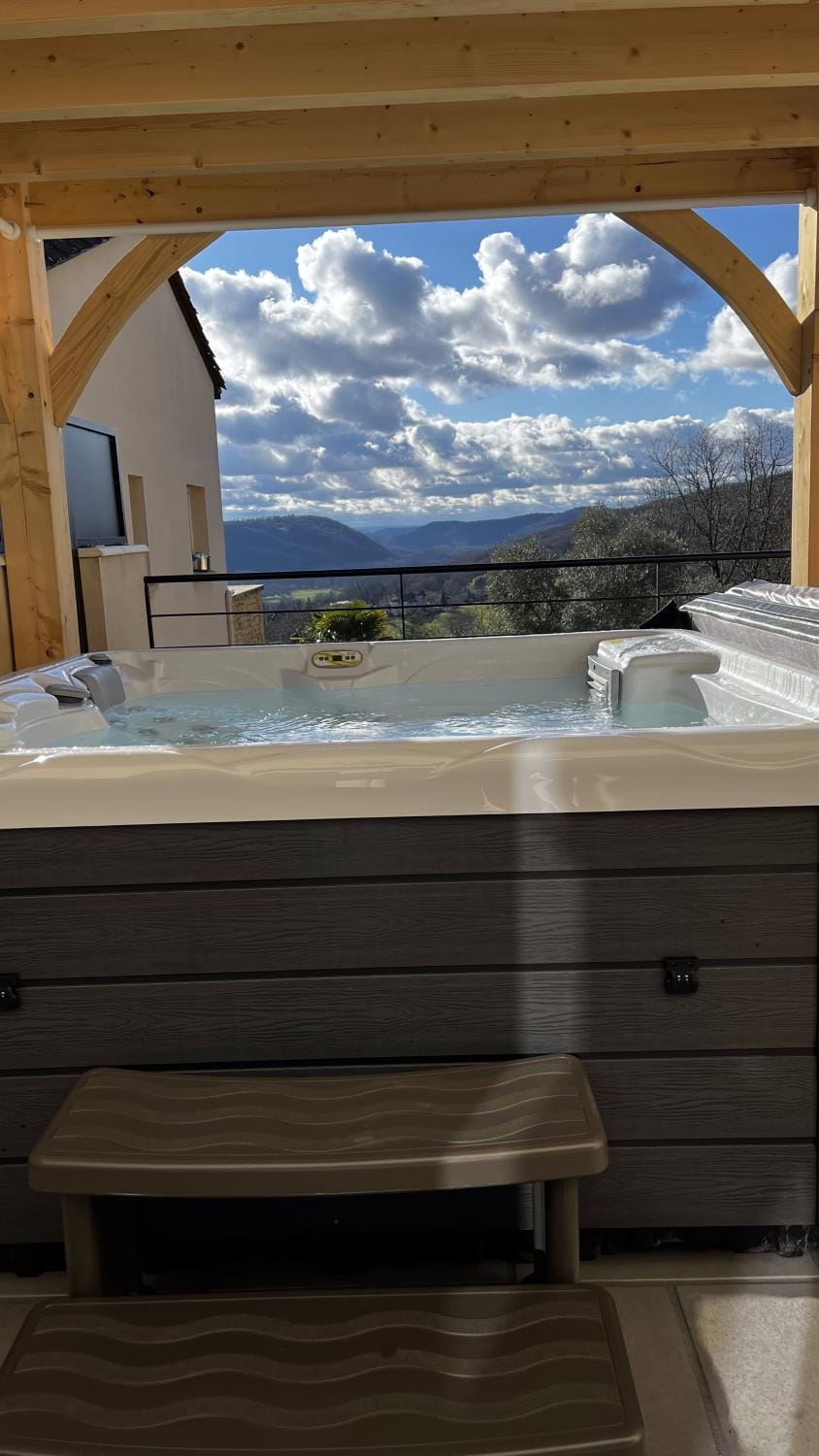 Natural landscape, Hot Tub