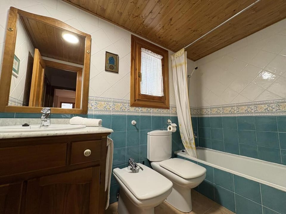 Bathroom, Bath, bidet