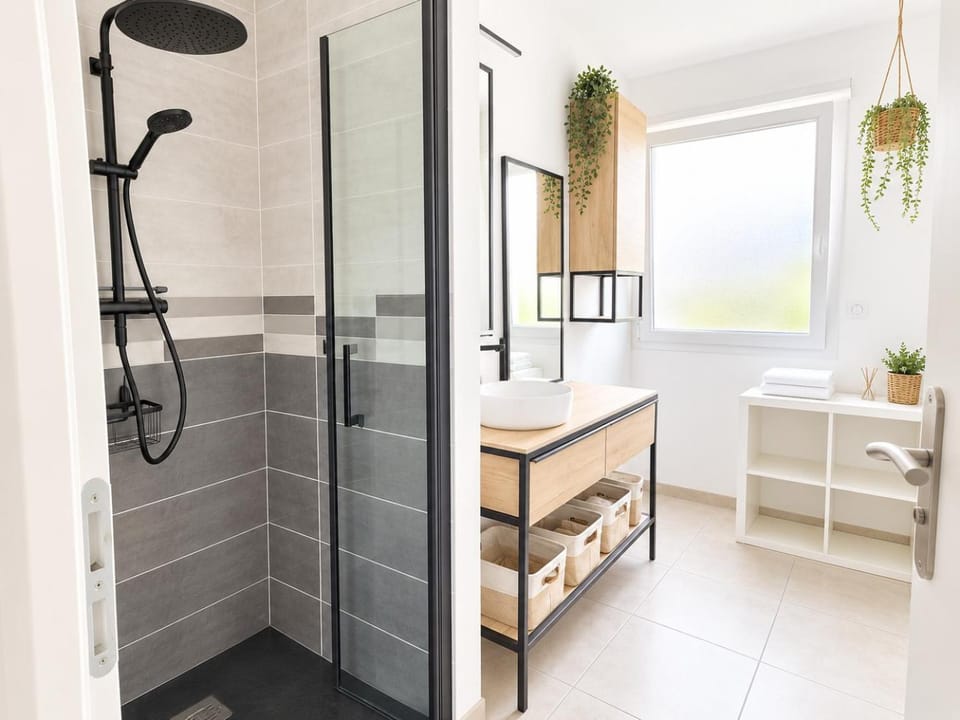Shower, Bathroom