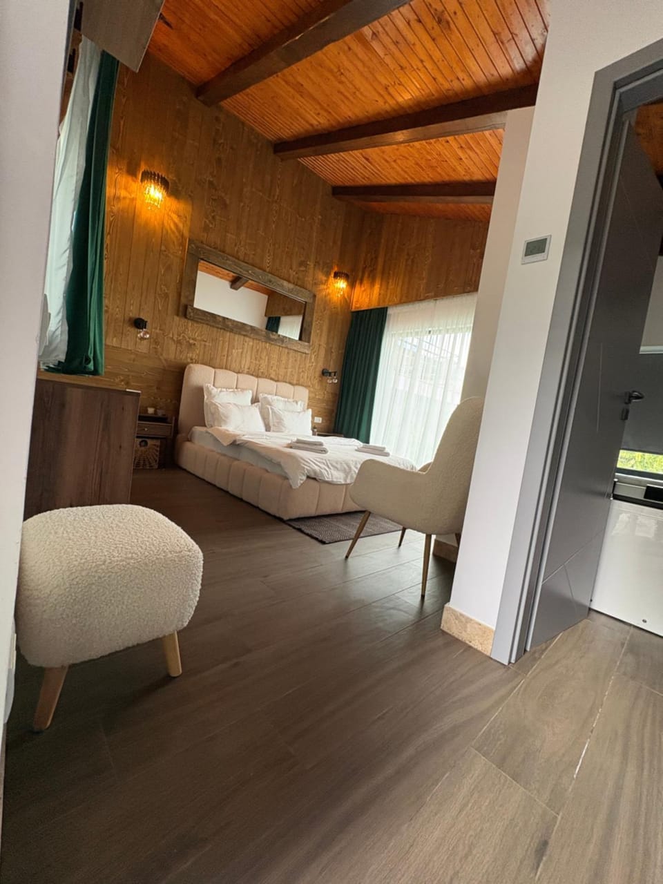 Stone Room with jacuzzi Sinaia Vacation rental in Sinaia