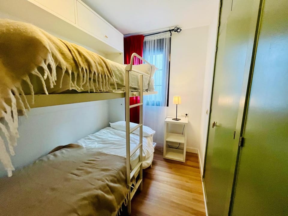 Bedroom, bunk bed, wardrobe