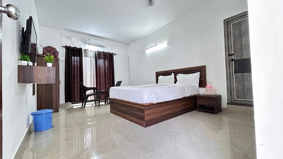 Sunshine Guest House Bed and Breakfast in Calangute