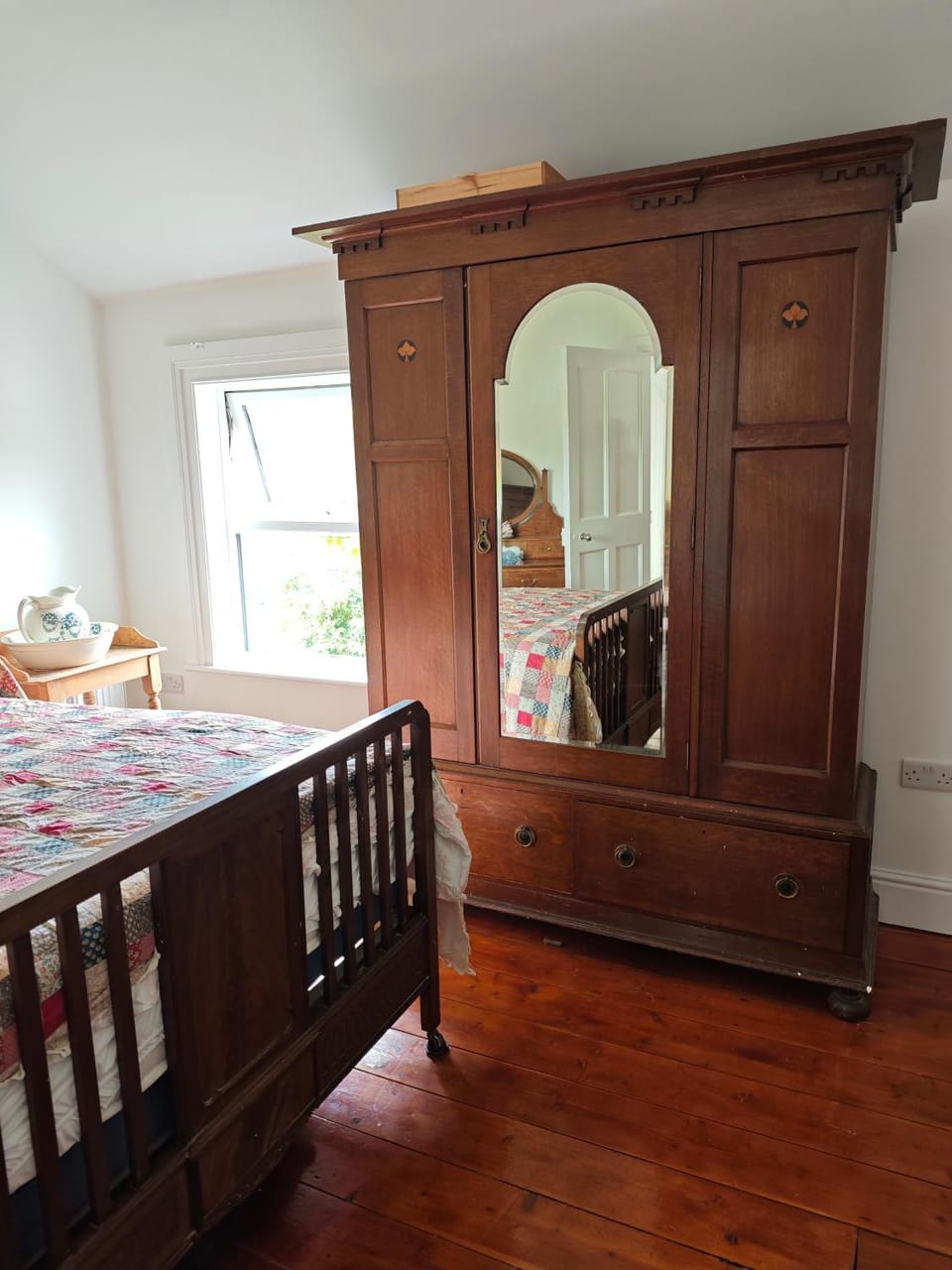 Bed, wardrobe
