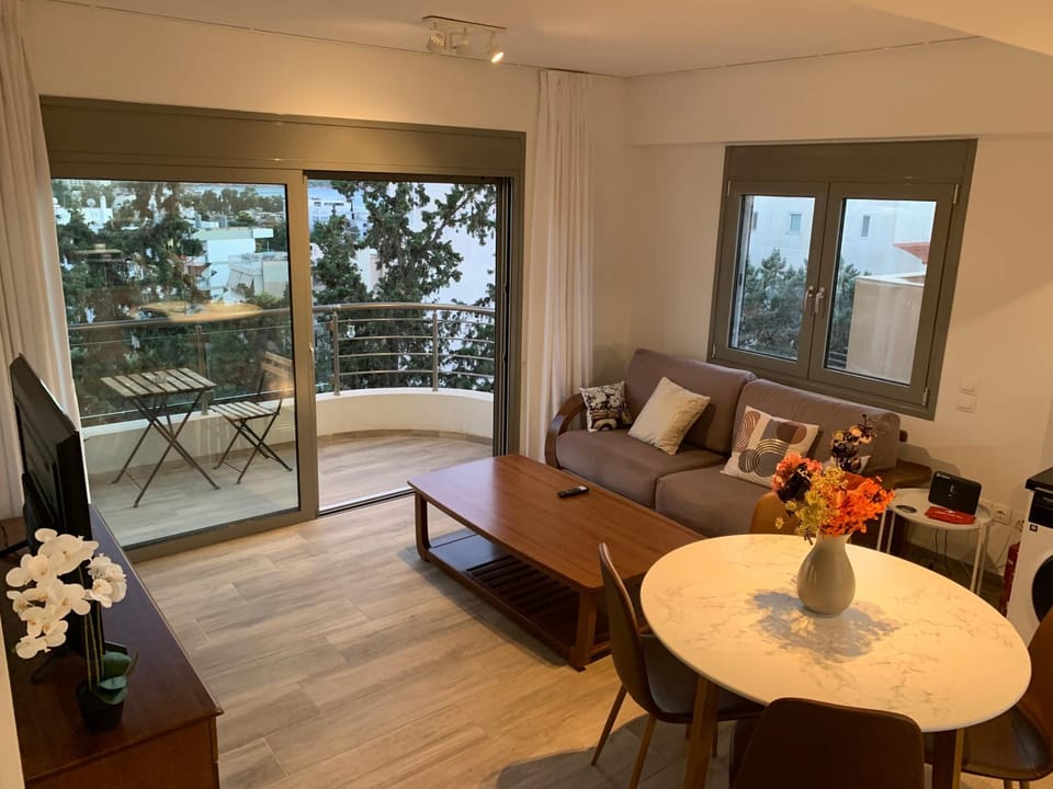 TV and multimedia, View (from property/room), Balcony/Terrace, Living room, Seating area, Dining area