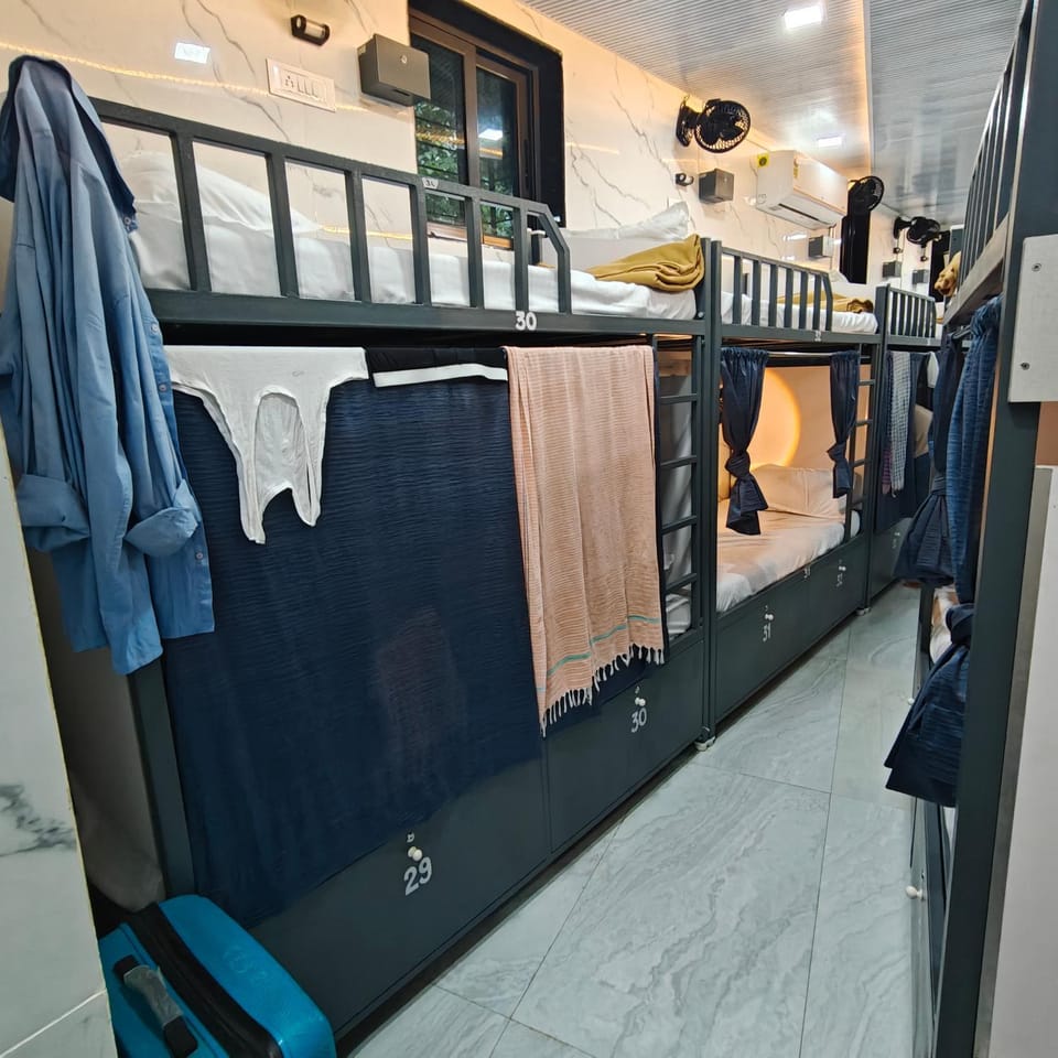 Bed, Photo of the whole room, bunk bed, wardrobe