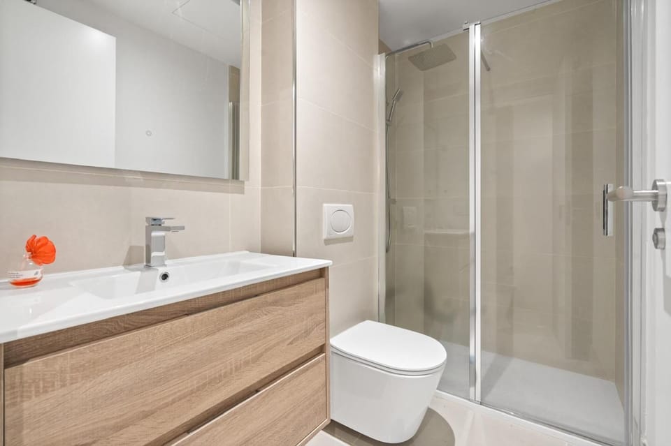 NEW BUILD 2BEDROOM with the small private garden Apartment in Costa del Sol