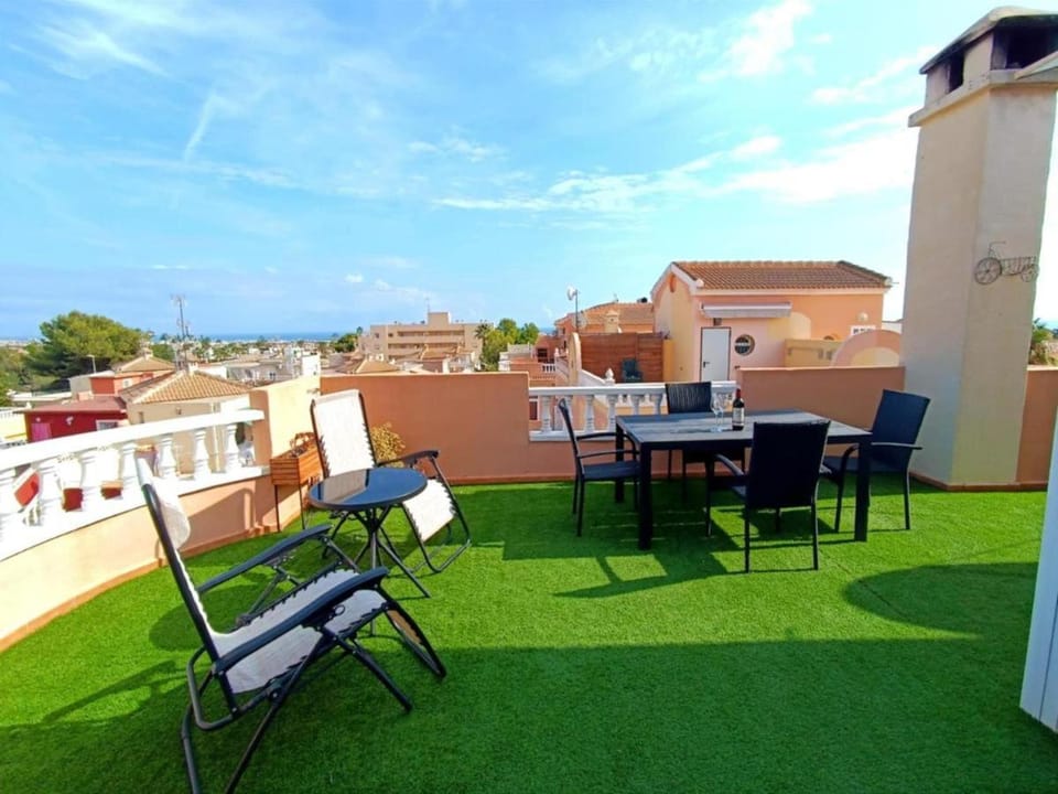 Green Veranda - cosy apartment with terrace, grill, chimney and pool Apartment in Vega Baja del Segura