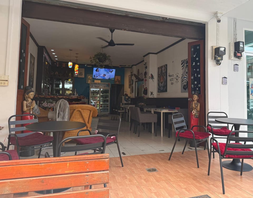 Flowernight Guesthouse Hotel in Rawai