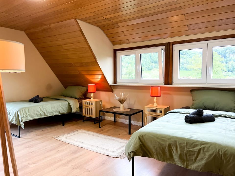 Bed, Bedroom