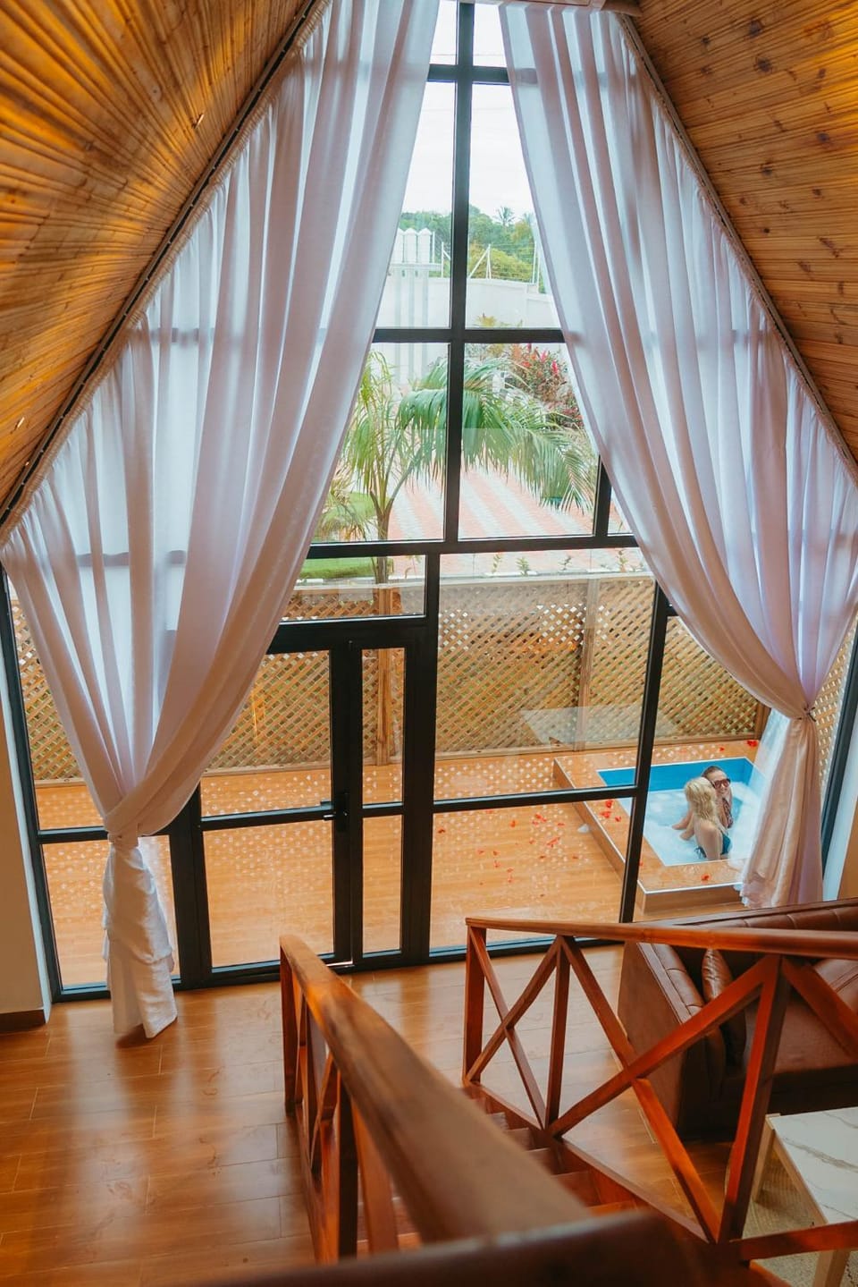 View (from property/room), Balcony/Terrace, Living room, Seating area