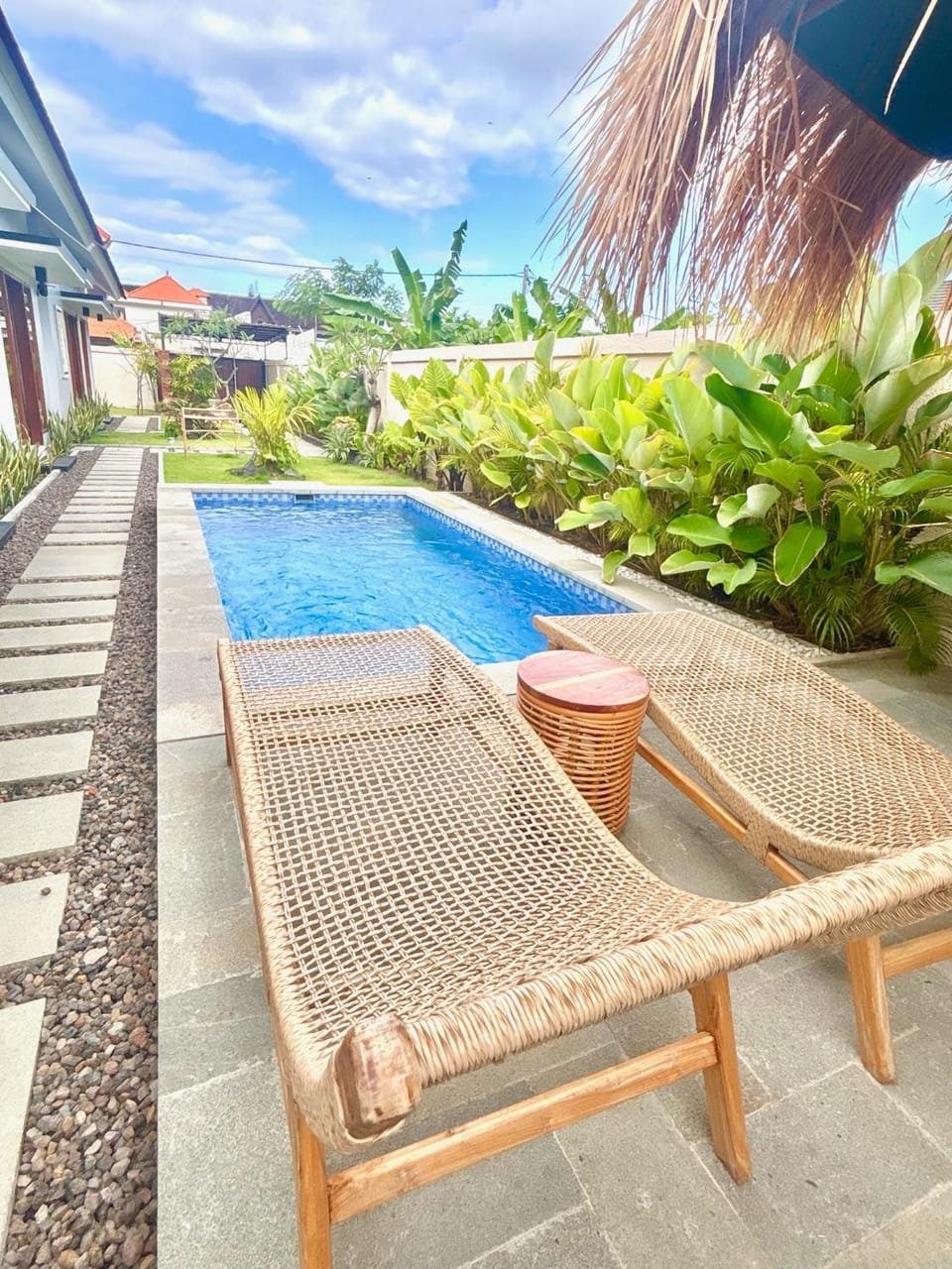 Patio, Day, Garden, Garden, Garden view, Pool view, Swimming pool, Swimming pool, sunbed