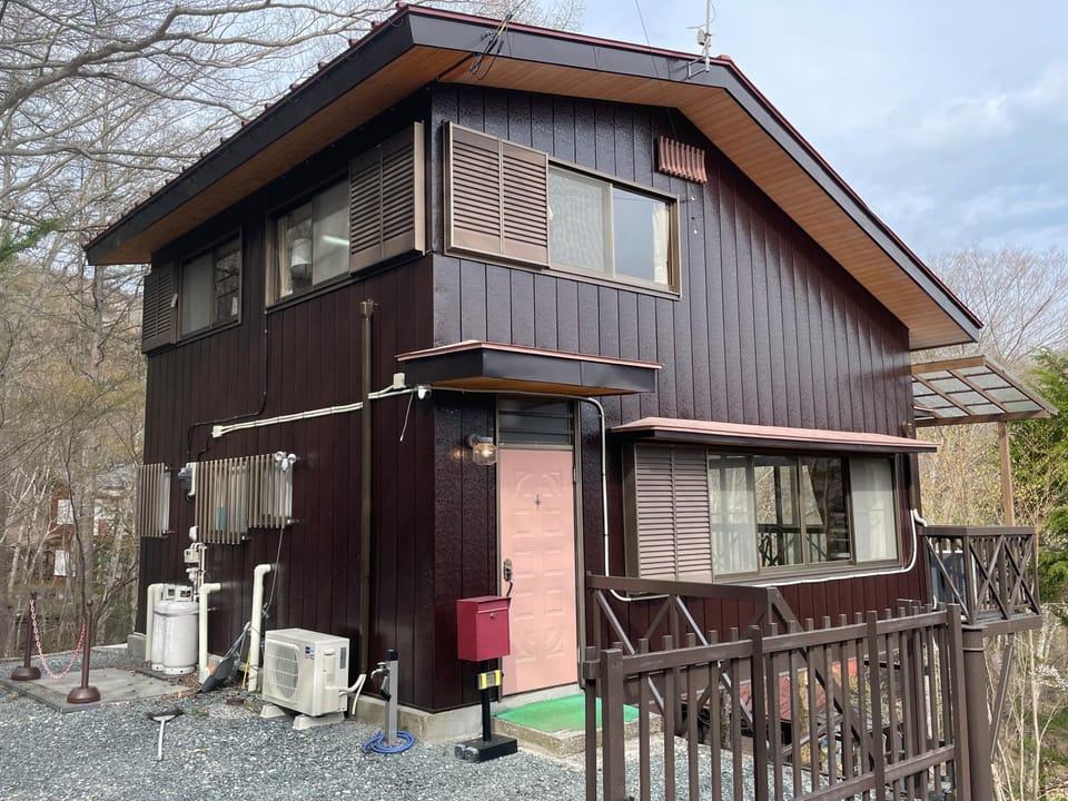 Property building, Day