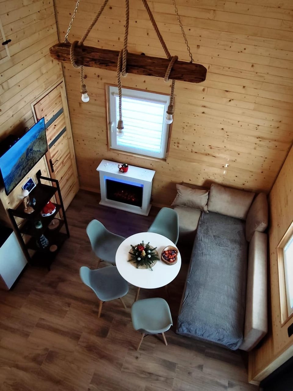 TV and multimedia, Living room, Dining area