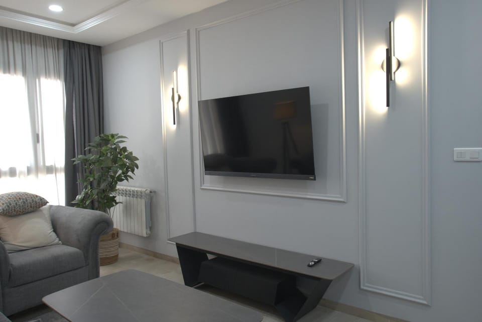 Communal lounge/ TV room, TV and multimedia, Living room