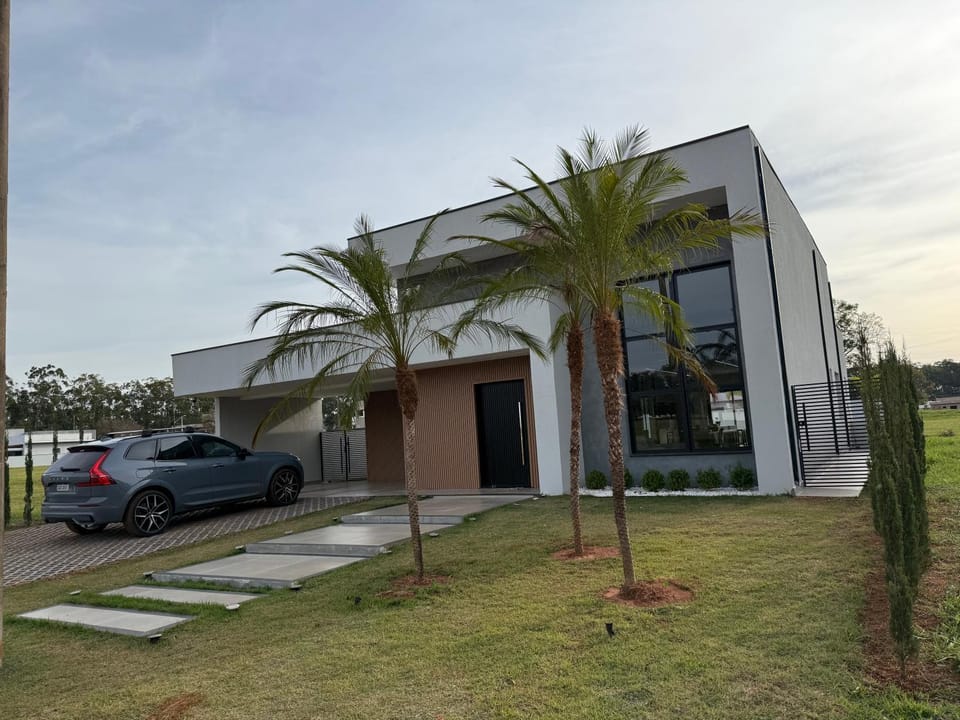 Facade/entrance, Garden, Garden view, Parking