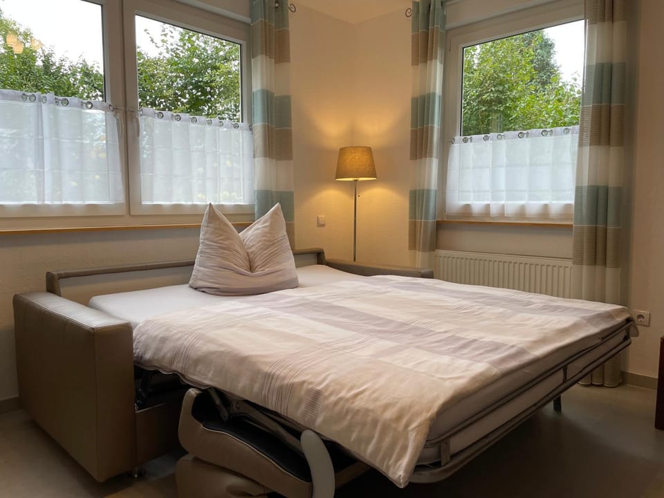 Bed, Photo of the whole room