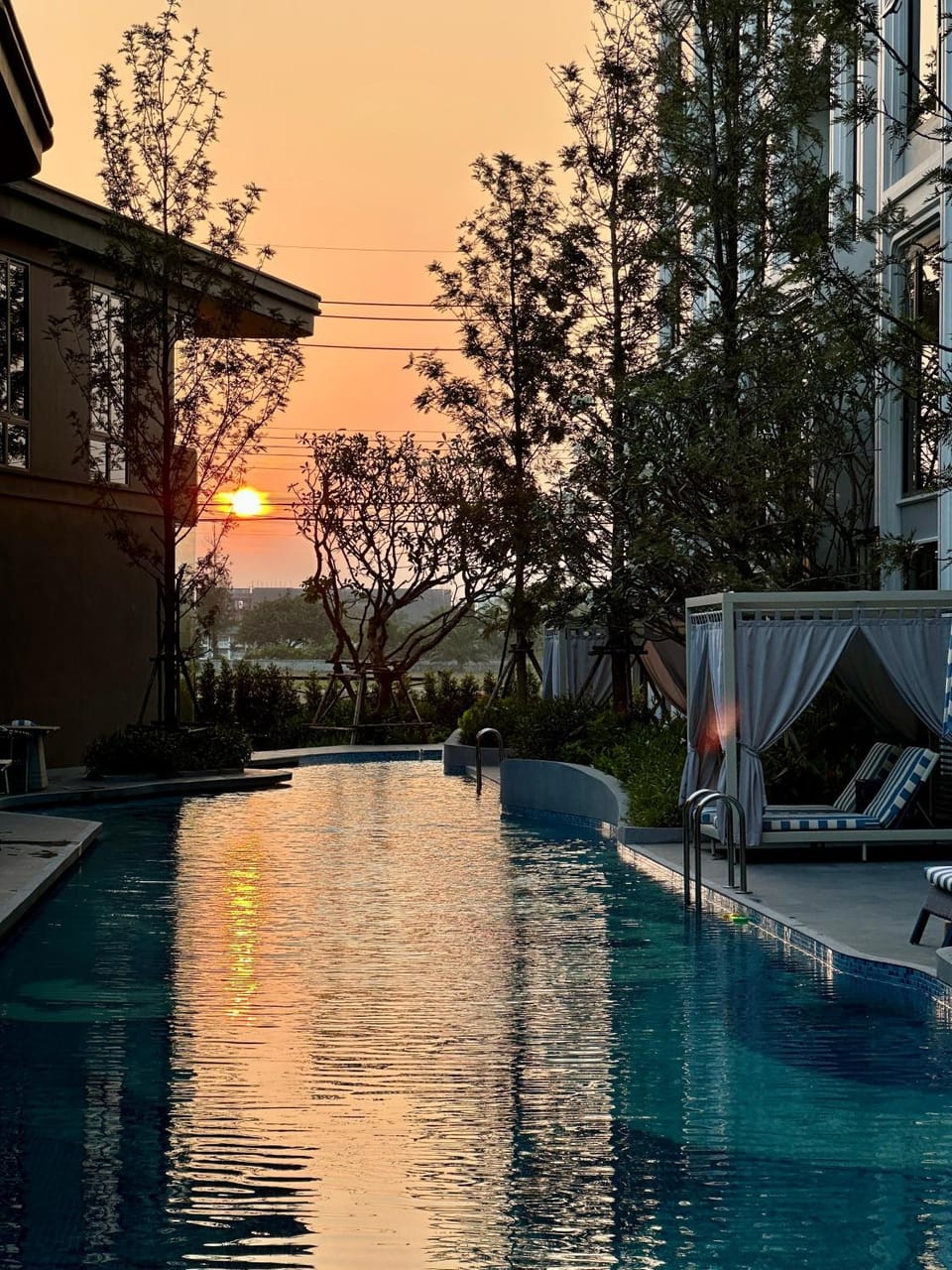 Swimming pool