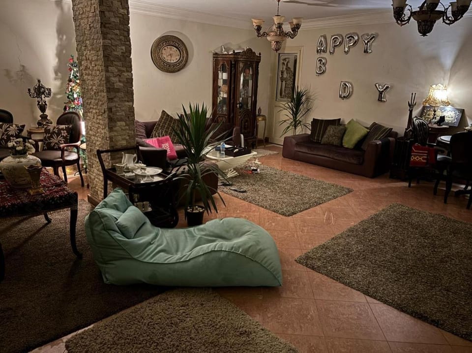 شقة فندقيه فاخرة بمدخل خاص وحديقة رائعة خاصة بارقي مربع سياحي في اكتوبر وزايد Apartment in Egypt