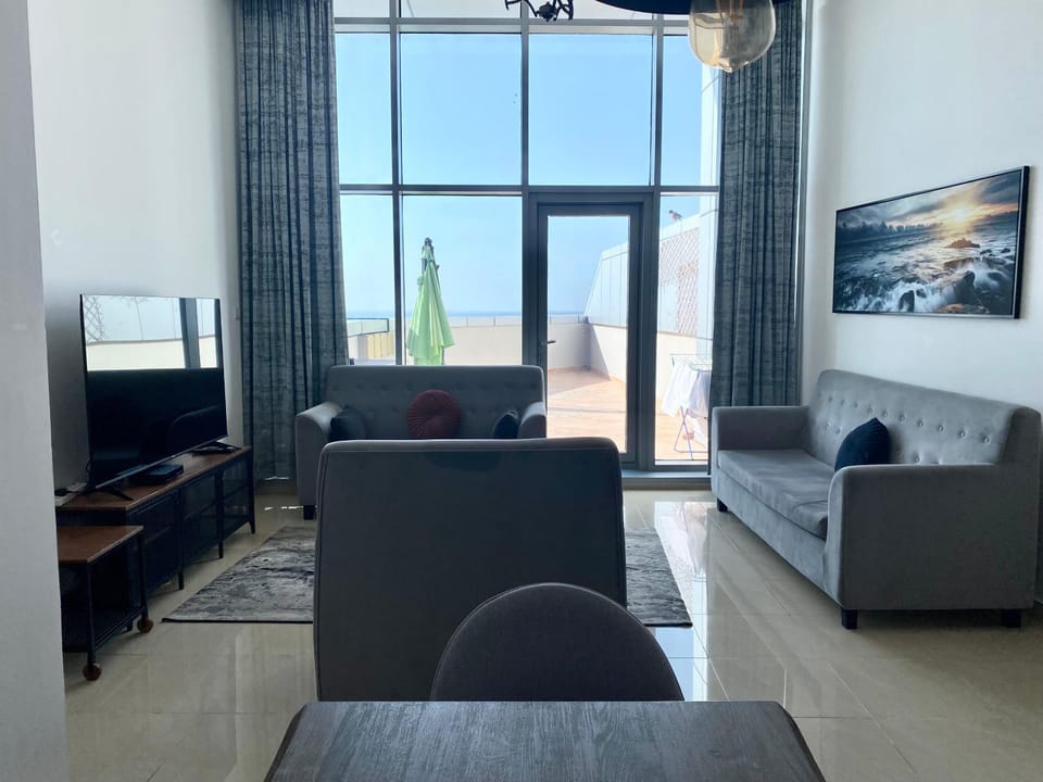 Seaside Serenity with Gym & Pool Apartment in Ajman