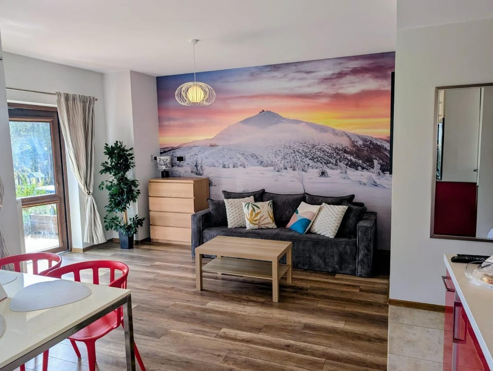 Apartament Widok na Szrenicę z tarasem Apartment in Lower Silesian Voivodeship