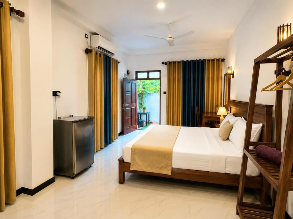 Aqua Shade Family Apartment -Weligama Bed and Breakfast in Southern Province