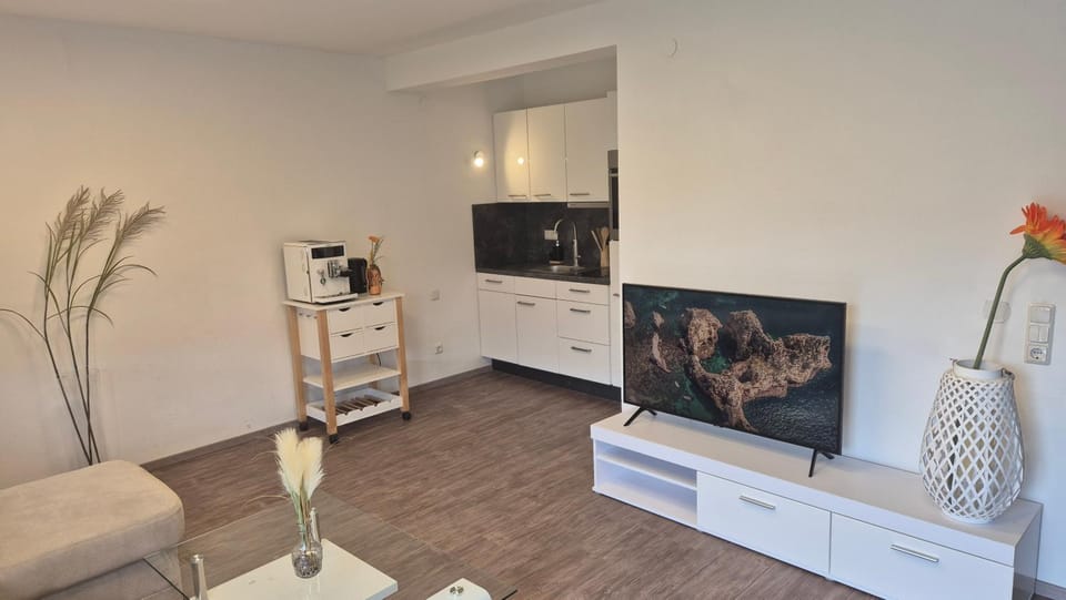 TV and multimedia, Kitchen or kitchenette